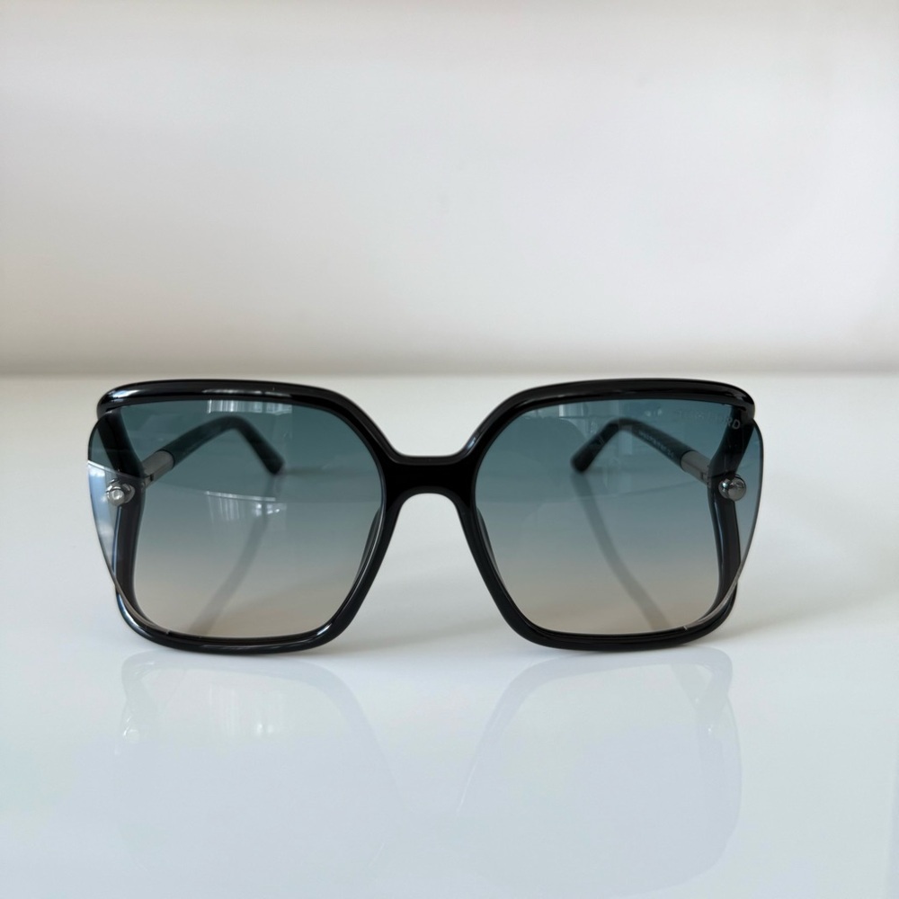 NEW!!! Tom Ford women sunglasses Solange 02 TF1089 01P Authentic